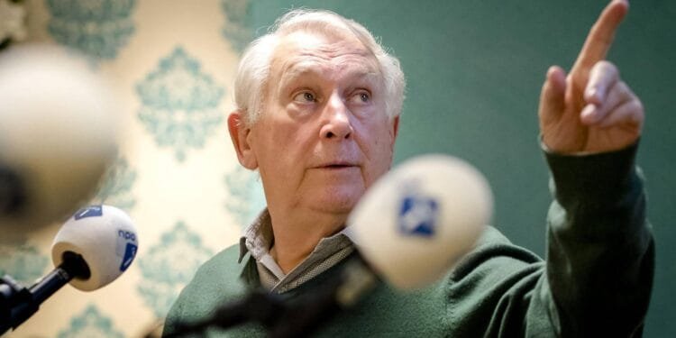 Tv-presentator Koos Postema (93) overleden