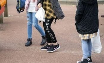 door migratiepact dreigt opsluiting asielkind