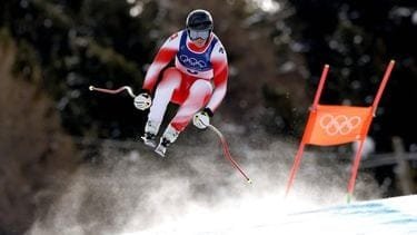 Zwitserse skiër Von Allmen wint goud op de afdaling