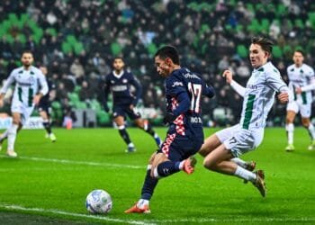 PSV come from behind at Groningen to preserve 17-point lead