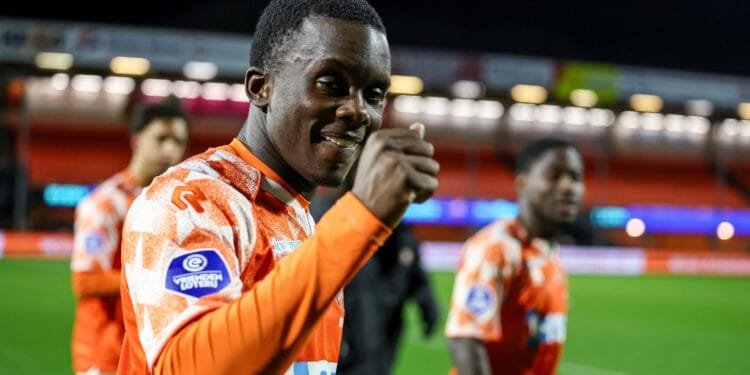 Volendam shock PSV in weekend of late goals in Eredivisie