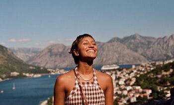 2 op de 5 reizigers gaan dit jaar alleen op vakantie