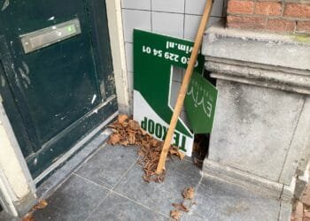 Landlords sell off more homes in 2025, first-time buyers benefit