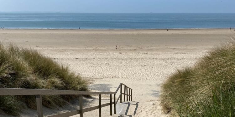 Fewer tourists visit Zeeland as more Dutch visitors stay away