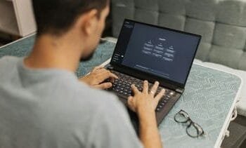 AI-gebruik gelinkt aan verergering psychische klachten