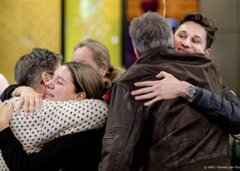 Kabinet zet in op meer repatriëringsvluchten vanuit Midden-Oosten