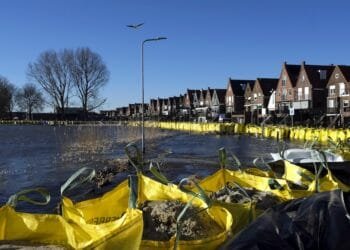 NL “must make hard choices” about dealing with climate change