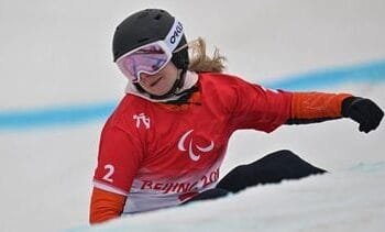 Snowboardster Bunschoten-Vos pakt zilver op Paralympics