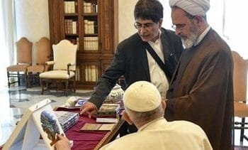 Ayatollah Arafi treedt toe tot tijdelijk landsbestuur Iran