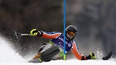 Zitskiër Kampschreur pakt op slotdag Paralympics zijn derde goud