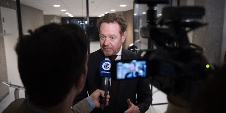 Synagogue attackers were probably recruited, minister says