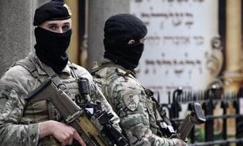 Terrorismeonderzoek naar Antwerpse minderjarigen om autobrand