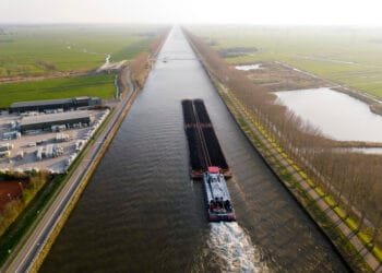 Regulators failing to keep track of pollution in Dutch waterways