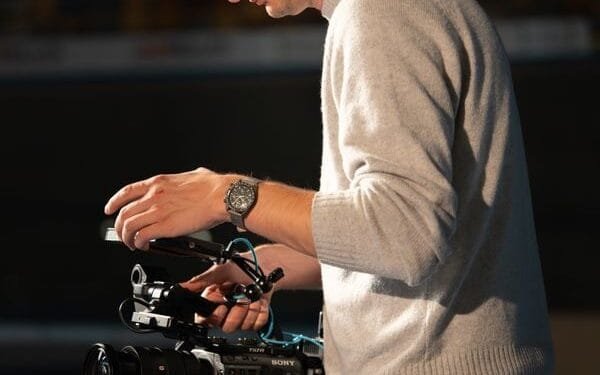 ’54 uur in een vliegtuig in 3 weken’