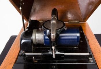 Not a wind-up: Oldest Wilhelmus recording found in museum attic