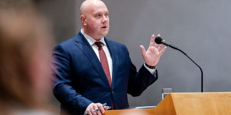 Cabinet scraps welfare cut, squeezes child budget