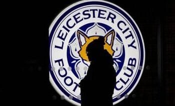 Leicester zakt tien jaar na titel in Engeland naar derde niveau