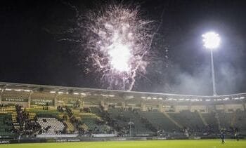 ADO Den Haag kampioen in eerste divisie na puntenverlies Cambuur