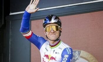 Evenepoel neemt revanche en wint 60e editie Amstel Gold Race