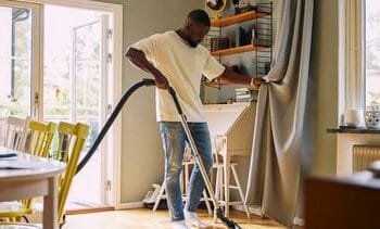 Lenteschoonmaak maakt echt gelukkiger, blijkt uit onderzoek