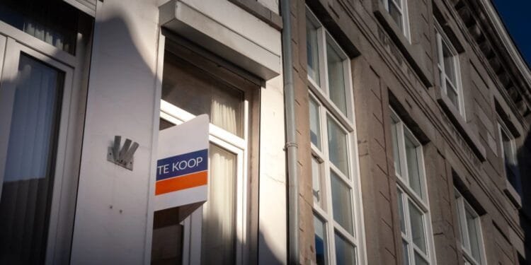 Tax breaks for homeowners deepen Dutch wealth divide: CPB