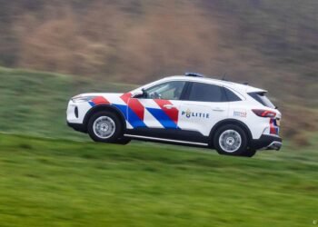 Anti-azc-demonstranten blokkeren snelweg A59 bij Den Bosch