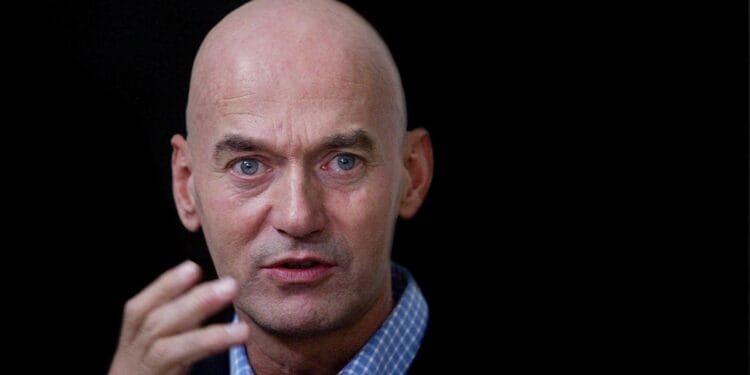 Victor Vlam snapt er niets van als beelden Pim Fortuyn niet op tv mogen: ‘Het is een schande’