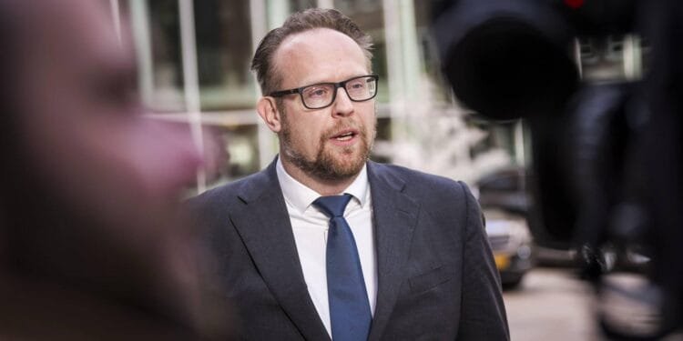 Minister Heerma noemt aanval op D66-partijkantoor ‘laffe daad’