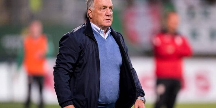 Voetbalbond Curaçao bevestigt terugkeer Advocaat als bondscoach