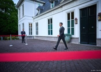 Jetten wil na asieloverleg meer ‘maatwerk’ voor opvang gemeenten