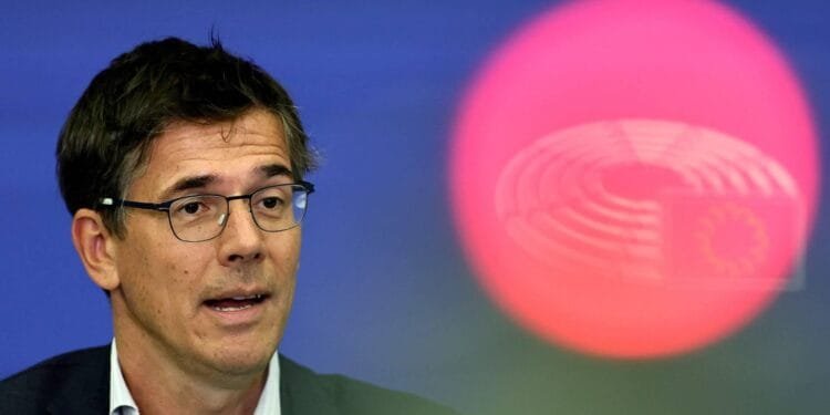 Bas Eickhout stopt in EU-parlement, deels om ‘ongepaste relaties’