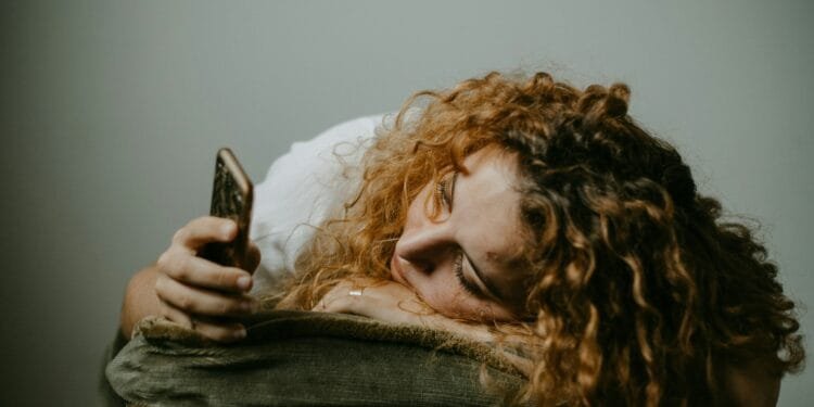 7 dagen minder scrollen goed voor mentale gezondheid: ‘Maar psychische klanten verdwijnen niet direct’