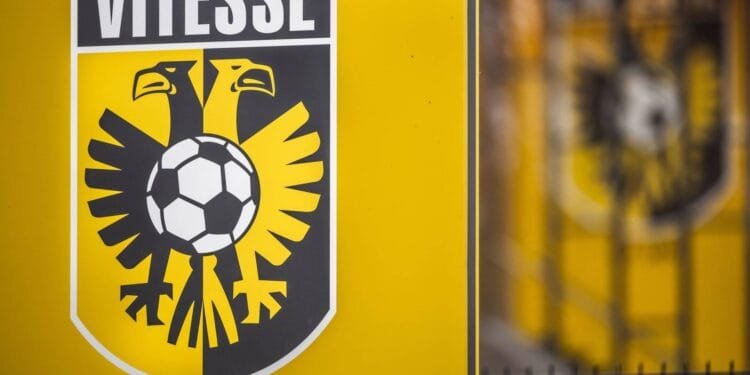 Vitesse seizoen lang zeker van deelname aan eerste divisie
