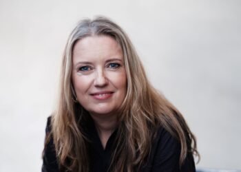 Eva Munnik over coronabeleid, dat nu onder ede terugkomt in Tweede Kamer: ‘Kritiek werd belachelijk gemaakt’