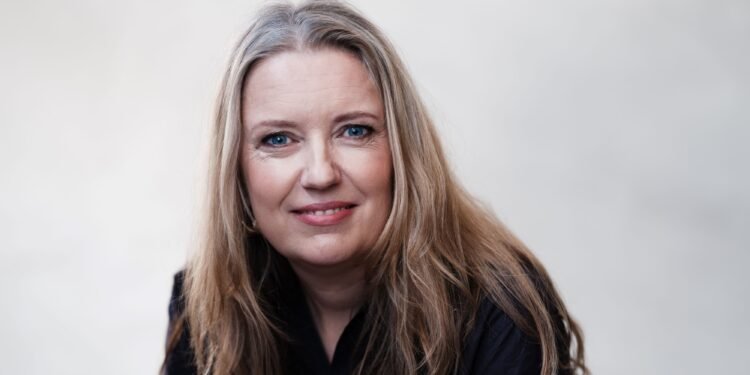 Eva Munnik over coronabeleid, dat nu onder ede terugkomt in Tweede Kamer: ‘Kritiek werd belachelijk gemaakt’