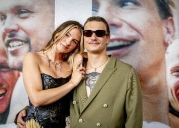 Maan en Goldband-zanger Karel beëindigen relatie: ‘Als vrienden uit elkaar’