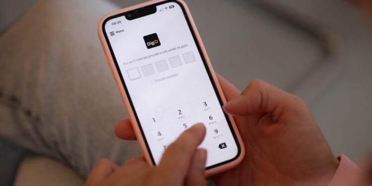 Next DigiD operator must be European, cabinet says