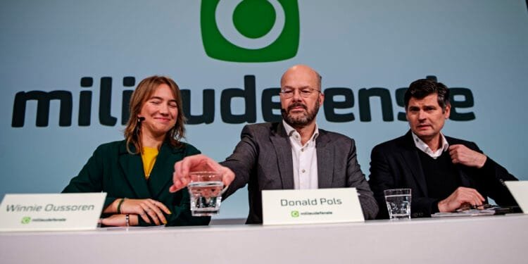 Milieudefensie supervisory board quits over lack of transparency