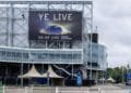 Protest bij GelreDome tegen komst rapper Ye
