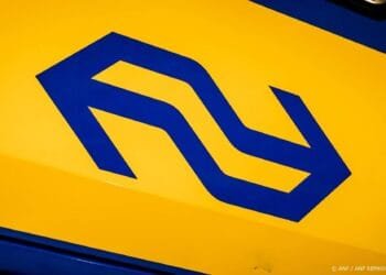 Geen treinen tussen Amsterdam en Utrecht door blikseminslag