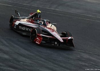 Autocoureur De Vries derde Nederlandse winnaar 24 Uur van Le Mans
