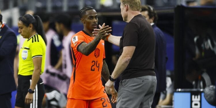 Veel kritiek na Oranje – Japan: ‘Koeman heeft filosofie van Cruijff onderin de la verstopt’