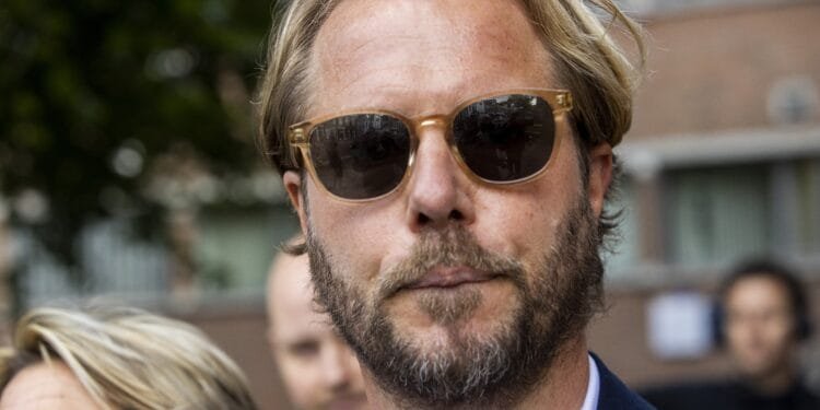 Demonstratie bij theatershow Thijs Römer, maar ook: ‘Een indrukwekkende voorstelling’