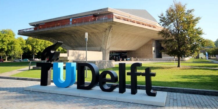 TU Delft cleared to reserve aerospace places for women