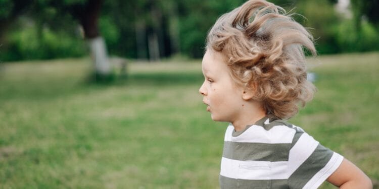 Evie (40): ‘Ik wil het slechte rapport van mijn zoon (8) aanvechten’