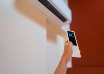 Week lang 35 graden? Dit kost een airco die tien uur per dag draait tijdens de hittegolf