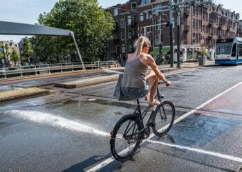 Hitte houdt Nederland nog even in zijn greep: op deze dag kan de temperatuur zo’n 10 graden dalen