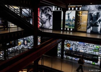 Rechtbank: onterecht ontslag oud-directeur Fotomuseum Donker
