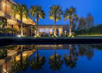 Binnenkijken in Villa Morero uit Gooische Vrouwen: wellness, bioscoop en zwembad in huis voor 8,45 miljoen euro
