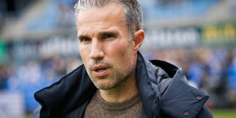 Feyenoord sack Van Persie despite reaching Champions League
